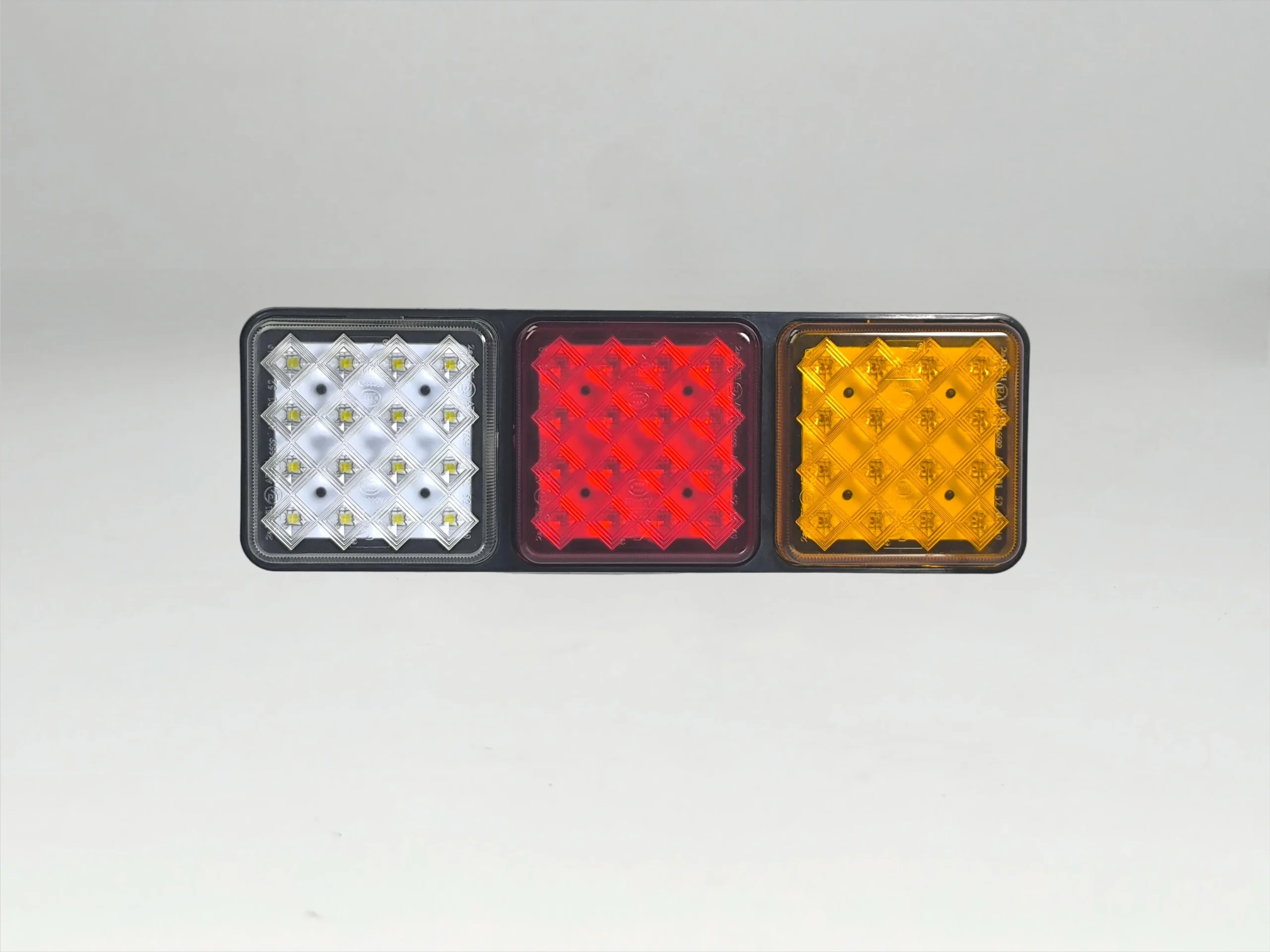 商用车尾灯LT-138