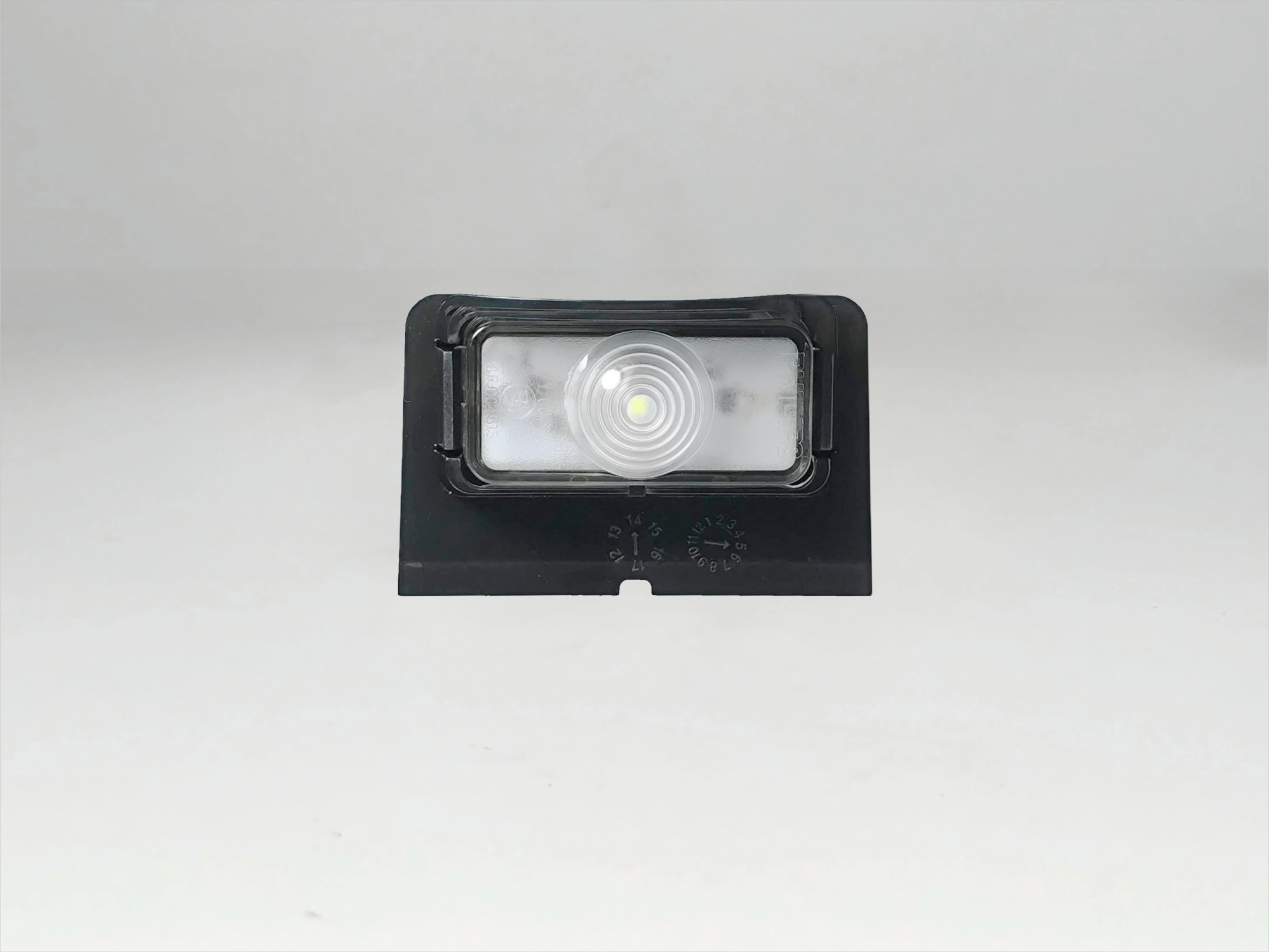 商用车尾灯LT-138